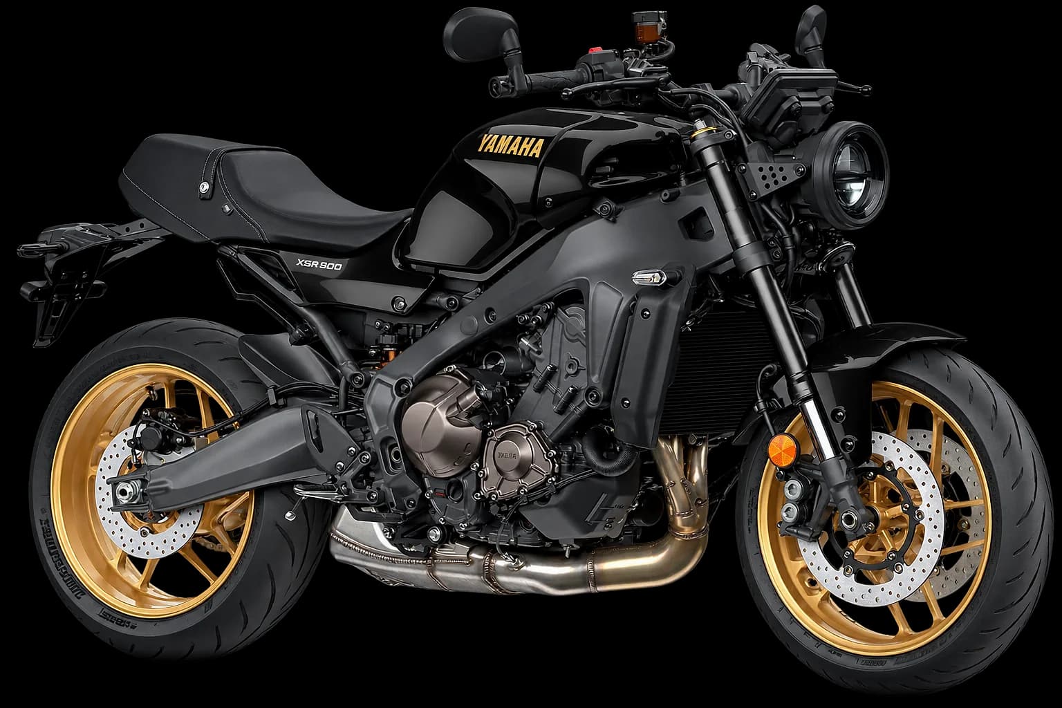 XSR900 — Negro y dorado